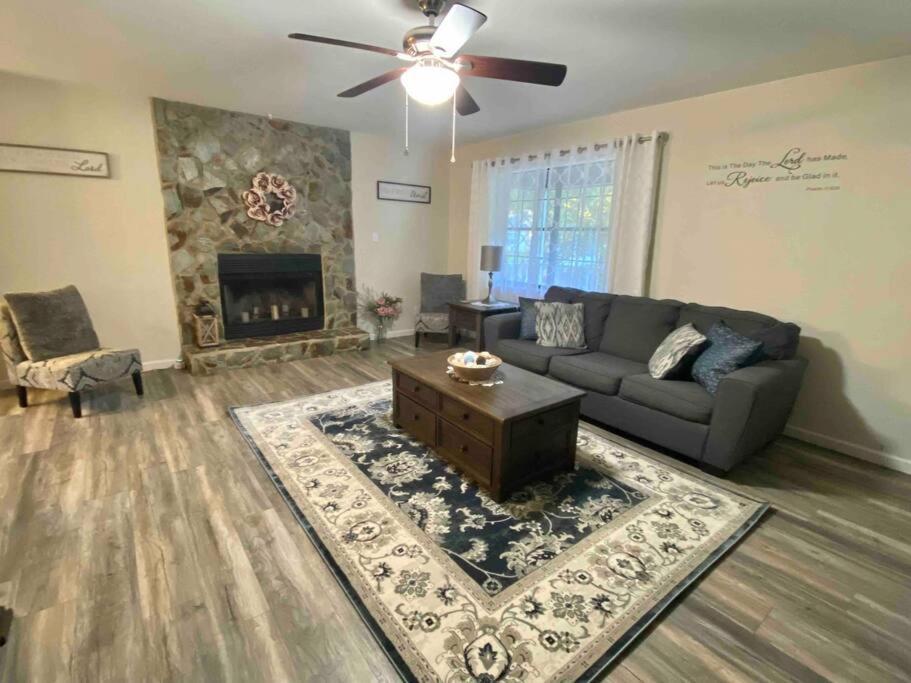 Donna'S Charm: 3 Br/King-Suite/Pools/Golf Daphne Eksteriør bilde